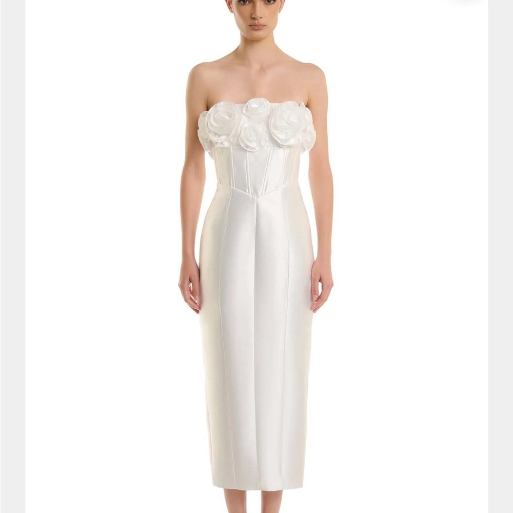 Chic Strapless White Dress with Floral Accents